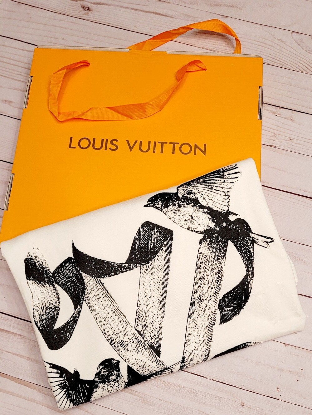 🇫🇷LOUIS VUITTON✨️White Graphic T-shirt✨️ - Picture 12 of 12